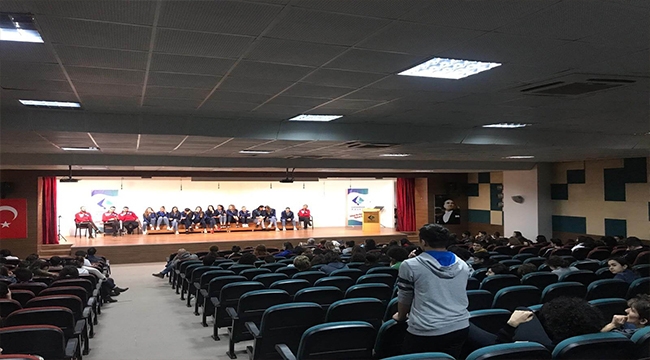 A TAKIMI, ÖĞRENCİLERLE BULUŞTU