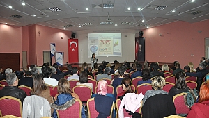 İLİMİZDE CAMBRIDGE ENGLISH TÜRKİYE OFİSİ TARAFINDAN YOUNG LEARNERS-STARTERS, MOVERS, FLYERS-KET, PET VE FCE SINAVLARI HAKKINDA BİLGİLENDİRME SUNUMU YAPILDI