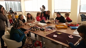 Altın Yıllar Yaşam Merkezi Katılımcıları Minik Ziyeretçileri Ile Buluştu