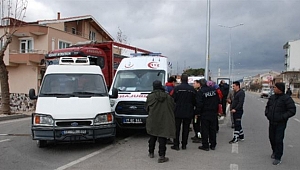 Ambulans İle Minibüs çarpıştı