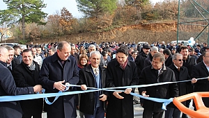 Biga'da TOKİ sosyal tesisleri ve halı saha açılışı gerçekleştirildi