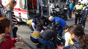 ÇOCUĞA ÇARPMAMAK İÇİN MOTOSİKLETİNİ DEVİRDİ!