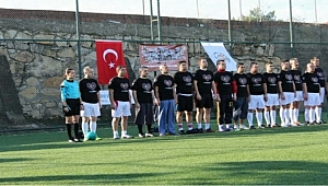 Demokrasi Kupasını Lapseki Kaymakamlığı Kaldırdı