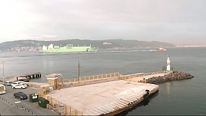 Doğalgaz Tankeri Boğazdan Geçti