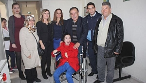 Ezine Belediye Başkanından anlamlı hediye