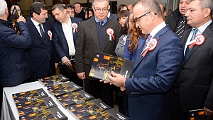 FETÖ'nün darbe girişimi tiyatro gösterisiyle anlatıldı