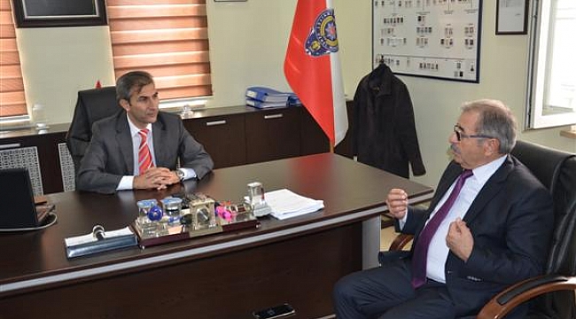 Gelibolu Belediye Başkanı Özacar'dan İçe Emniyet Müdürü Sağlam'a taziye ziyareti