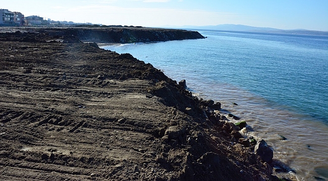 Lapseki Sahil Dolgu Çalışmaları Yapılıyor