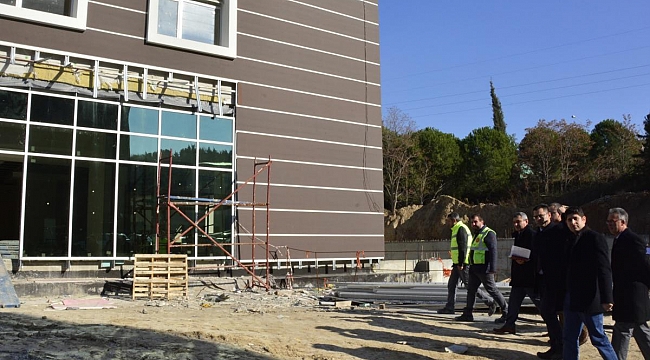 Rektör Acer, Tıp Fakültesi Hastanesi İnşaatında İncelemelerde Bulundu