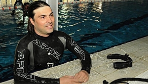 Sualtında 82.57 Metre Yürüyerek Rekor Kırdı