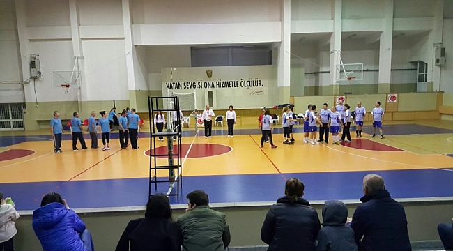 Voleybol turnuvası başladı