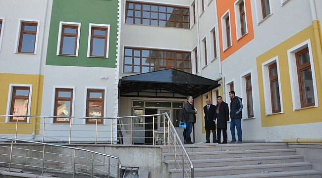 Zülküf Memiş, Vali Fahrettin Akkutlu İlkokul binasını inceledi