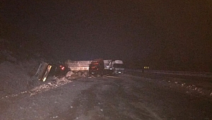 Biga'da Zincirleme Kaza; 1 Yaralı