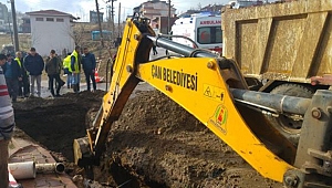 Çan'da Acı olay! Belediye işçisi göçük altında kaldı