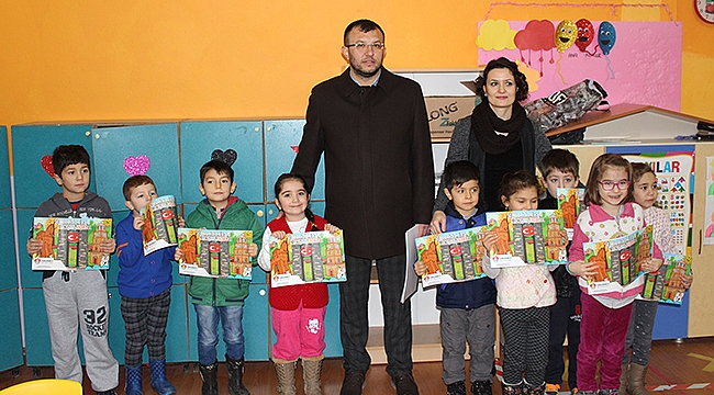 Sami Yavaş'tan Minik Öğrencilerimize Yarı Yıl Hediyesi