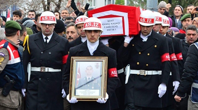 Şehit astsubay Kıvanç Kaşıkçı son yolculuğuna uğurlandı