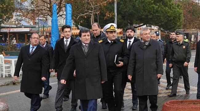 Vali Tavlı Küçükkuyu'da İncelemelerde Bulundu