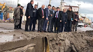 Vali Tavlı Sel felaketi sonrası Küçükkuyu'ya gitti