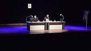 444 İsimli Tiyatro Oyunu Çanakkale'de Sahnelendi