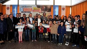 5. Satranç Turnuvalarında Ödüller Sahiplerini Buldu