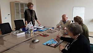 Altın Yıllar Yaşam Merkezinde Taş Boyama Kursu Başladı