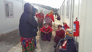 Ayvacık depremzedelerine ziyaret