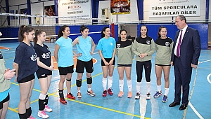 Başkan Işık'tan genç prenseslere destek