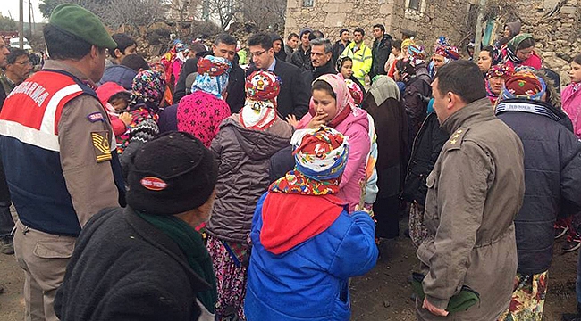 Deprem'den 5 köy olumsuz etkilendi. 4 Kişi yaralı...