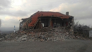 Deprem sonrası Bakırköy'de büyük hasarlar meydana geldi