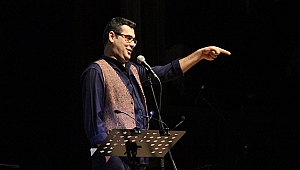 Enver Aysever'in Biga anısı dikkat çekti