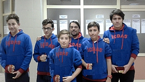 İçdaş Spor'un satranççıları zihin mücadelesinde Çanakkale'nin gururu oluyorlar