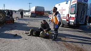 Kamyon traktöre çarptı; 1'i ağır 3 yaralı var!