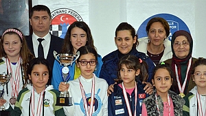 Satrançta İÇDAŞ Sporlu Dilek Türünz'ün büyük başarısı