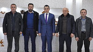 Yenice Muhtarları İl Özel İdaresi Genel sekreterini ziyaret etti