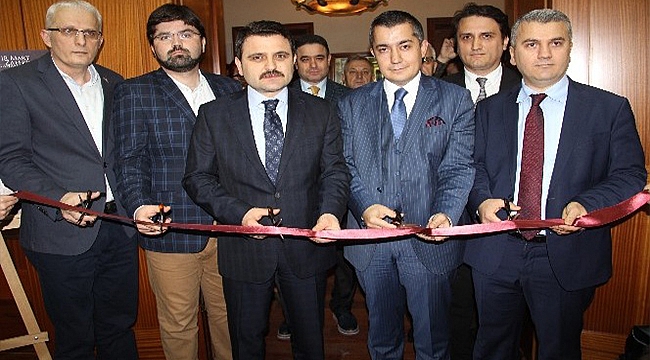 18 Mart Zaferi ve Kahramanları' konulu fotoğraf sergisi