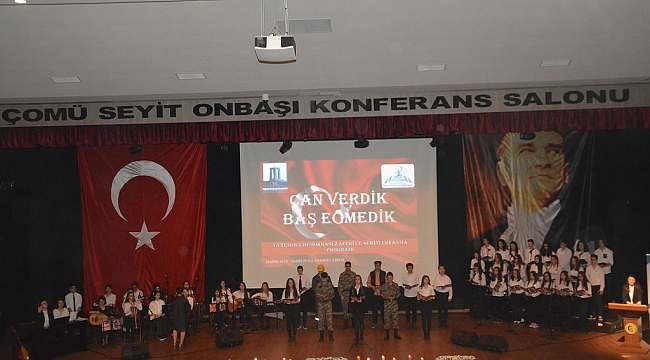Anadolu Lisesi Öğrencilerinin 15 Temmuz Demokrasi Şehitlerini Anma Programı