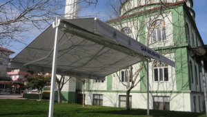 Çan Belediyesi ilçedeki camileri tente ile donatıyor