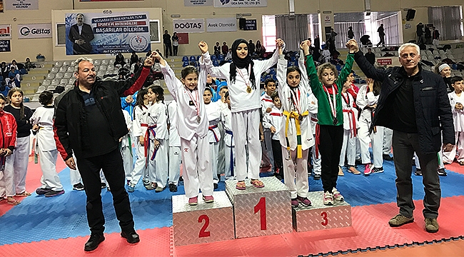 Çanakkale'nin Geçilmezliğini taekwondo sporunda gösterdiler
