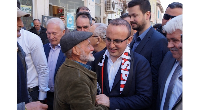 Grup başkanvekili Turan Lapseki'de seçim bürosu açılışına katıldı