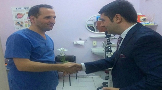 Halkla ilişkiler öğrencileri tıp bayramında sağlık çalışanlarını unutmadı