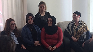 Karadağ ev ziyaretlerine devam ediyor