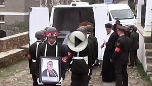 Kore gazisine kilisede askeri tören