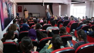 Lapseki'de 53'üncü Kütüphaneler Haftası kutlama etkinlikleri