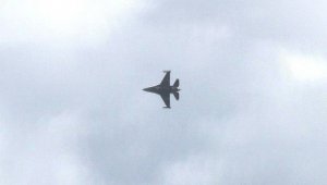 'SOLOTÜRK' uçağının prova gösterisi nefes kesti