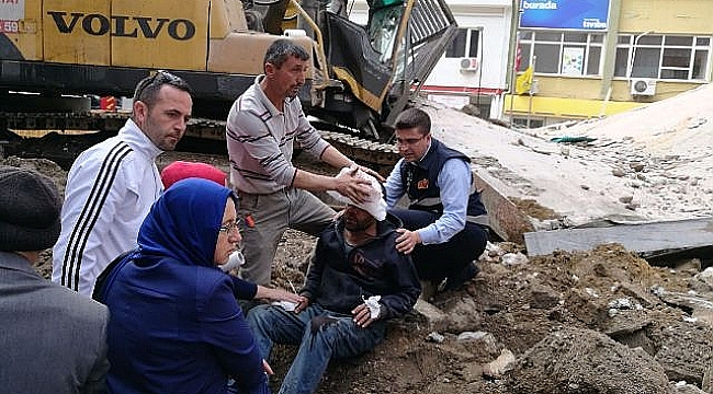 Biga Kültür Sarayı Yıkımında Korkutan Kaza