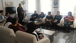 Çanakkale Devlet Hastanesi "Anne adaylarını gebe bilgilendirme sınıfına bekliyor