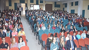Çanakkale Koleji'nde Avukatlık Mesleği anlatıldı