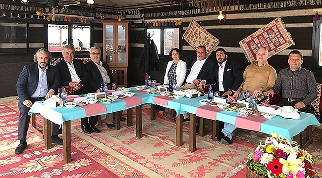 Çtso yönetimi, Referandum sonucunu Kuzu çevirme ile kutladı.