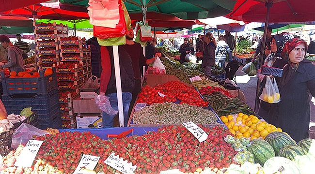 Pazar Fiyatları Vatandaşın Yüzünü Güldürüyor...