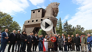 Turizm yazarları Troia ören yerinde